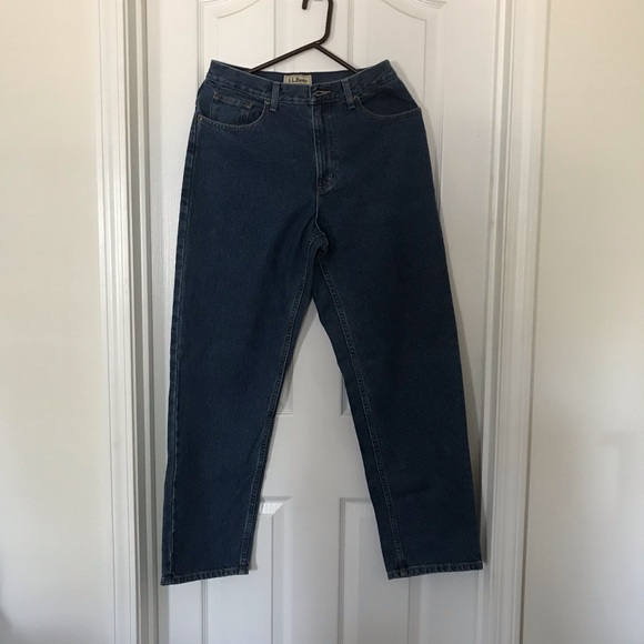 LL Bean Ladies Jeans - Picture 1 of 9